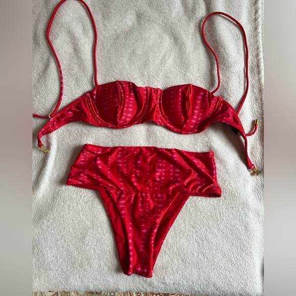 🌟Vix Malika “Brand New without tags” swimsuit. Top S, bottom XS 🌟 - Picture 3 of 8